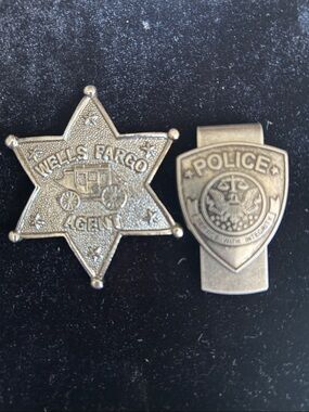 Wells Fargo Agent Stagecoach Badge Lapel Pin & Police Badge Money Clip